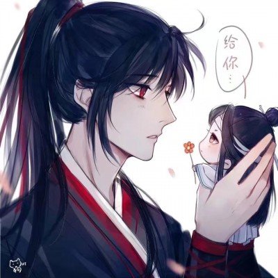 江苏春假小孩带台灯在高铁上写作业